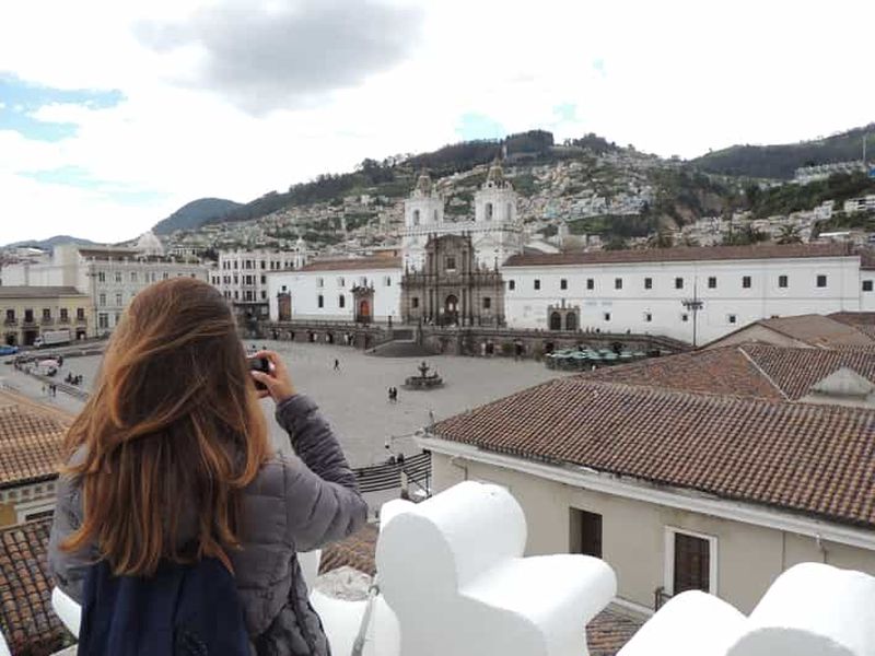 Billet Quito : Visite privée de la ville et du musée Intiñam avec transfert