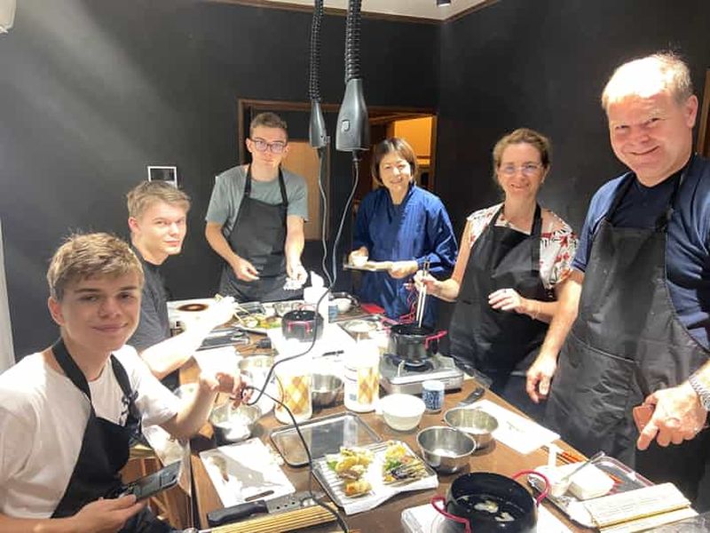 Billet Kyoto : Cours de cuisine japonaise Washoku Bento en petit groupe