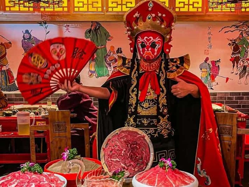 Billet Chengdu : ruelle de Kuanzhai, parc du Peuple, thé, opéra et hot pot