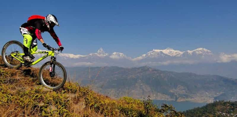 Billet Depuis Pokhara : Aventure au lever du soleil et sur les collines - Himalayas Bike Tour