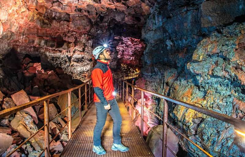 Billet Au départ de Reykjavik : visite du tunnel de lave de Raufarhólshellir