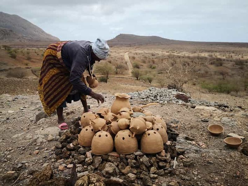 Billet Tràz di Munti : atelier de poterie, déjeuner cachupa et randonnée