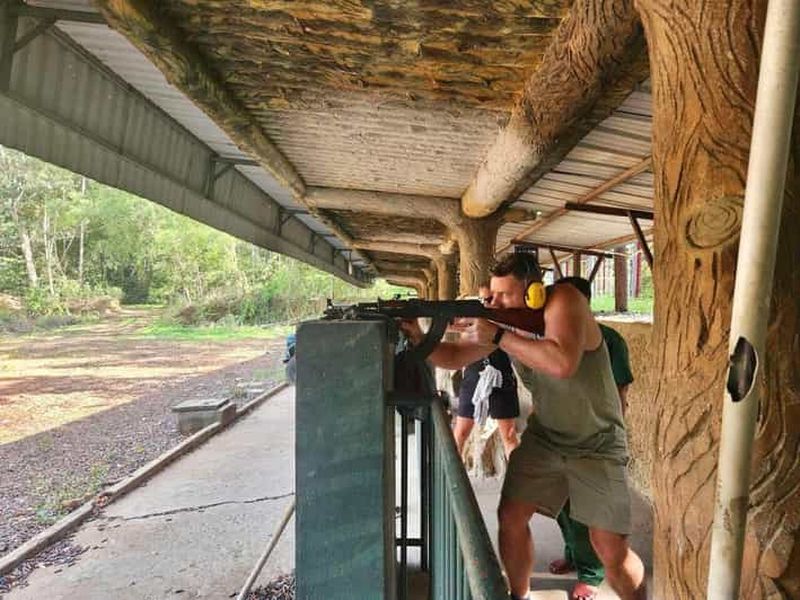 Billet Depuis Hô-Chi-Minh-Ville : tunnels de Củ Chi et tir avec de vraies armes (12 personnes maximum)