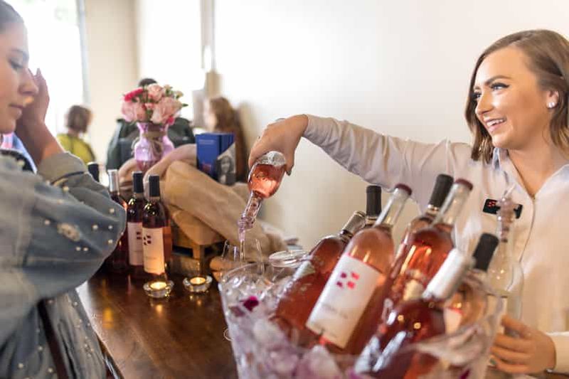 Billet Woodinville Wine Country : Laissez-passer pour la dégustation de vins au centre-ville