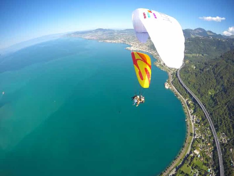 Billet Montreux: Vol en parapente biplace au-dessus du Lac Léman / Fly-Xperience
