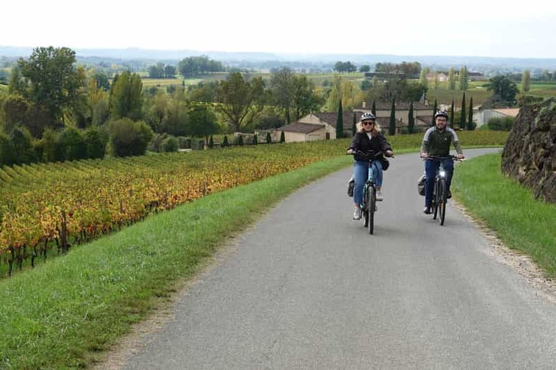 Billet St. Emilion : Visite d'une demi-journée en E-Bike & Wine Tour avec vin et fromage
