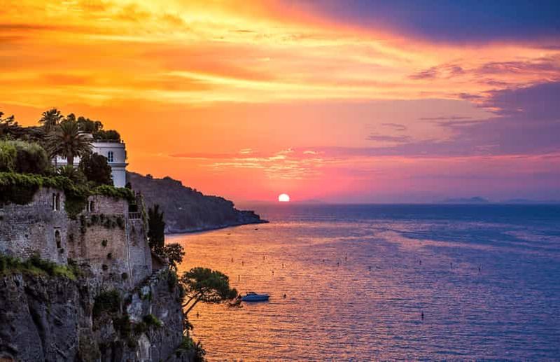 Billet Sorrente : visite à pied de la ville du coucher de soleil avec dégustation de limoncello