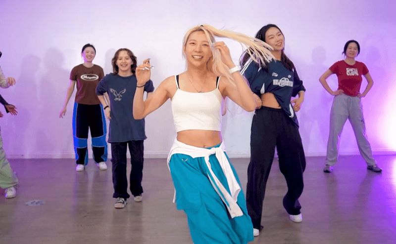 Billet Séoul : cours de danse K-pop avec un professionnel à Hongdae