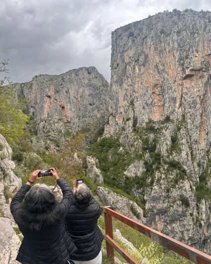 Billet Berat : canyon d'Osumi, cascade de Bogova et visite du village de Rakia