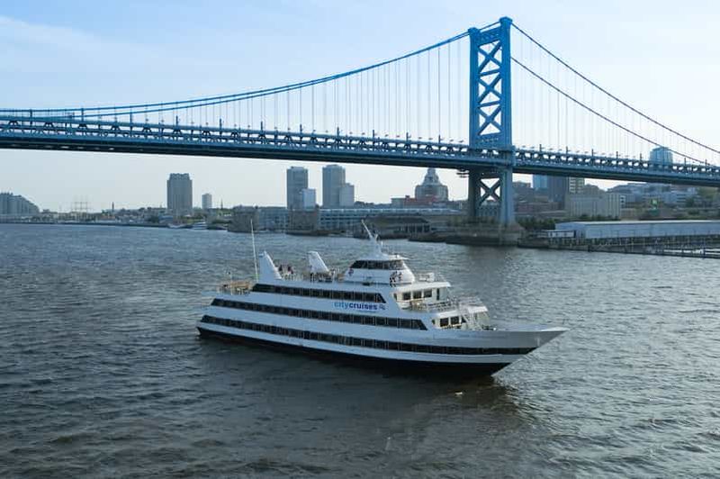 Billet City Cruises Philadelphia : brunch, déjeuner ou dîner-croisière avec buffet