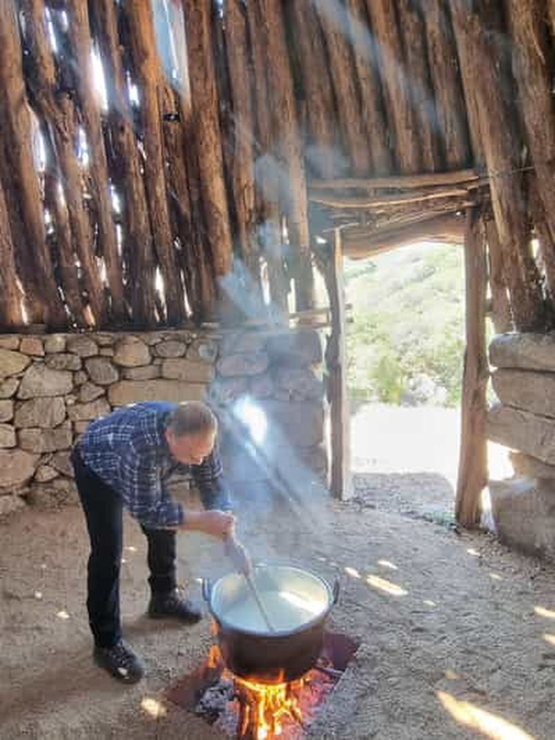 Billet Sardaigne : atelier privé de fabrication de fromage et visite du Supramonte