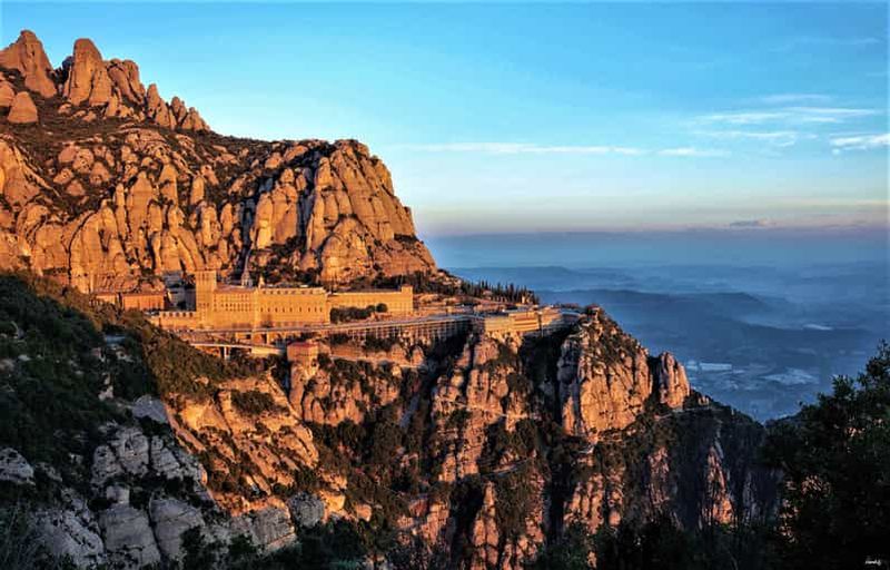 Billet Depuis Barcelone : Monastère de Montserrat, randonnée facile, téléphérique