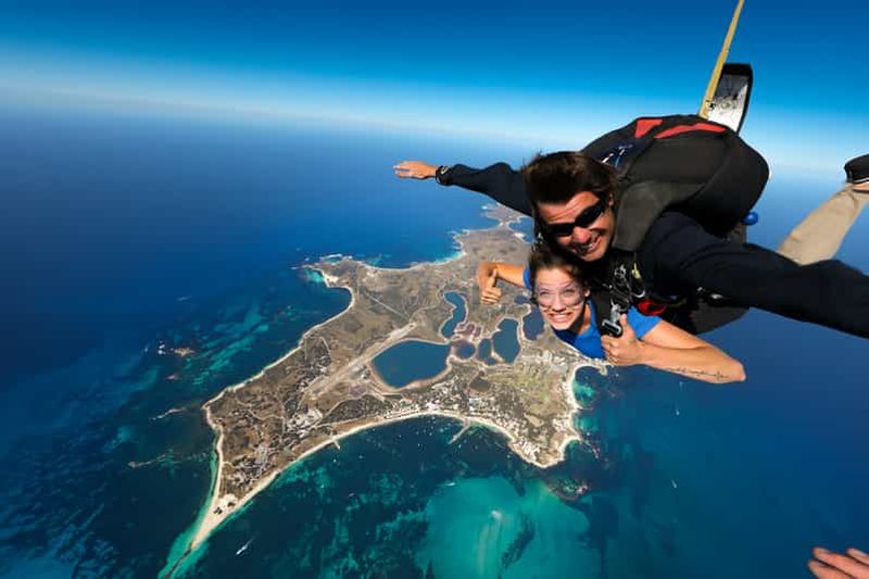 Billet Hillary's Harbour : Saut en parachute sur l'île Rottnest et forfait ferry