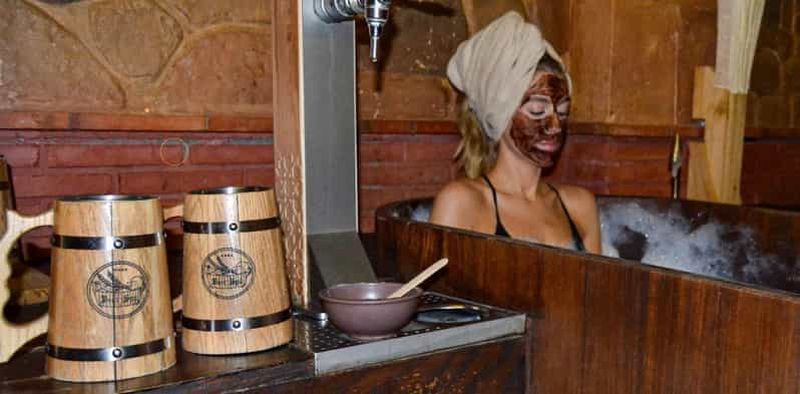 Billet Visite guidée autour de la bière à Alicante ; spa avec bière, 4 bières pression et tapas incluses.