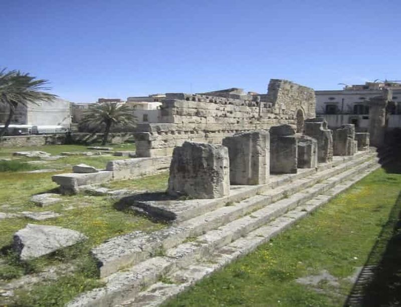 Billet Découvrez les merveilles d'Ortigia : visite en tuk-tuk entre histoire et mer.