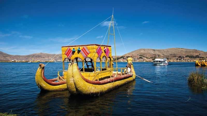 Billet Depuis Cusco : Visite en bus de nuit à Puno et excursion d'une journée au lac Titicaca.