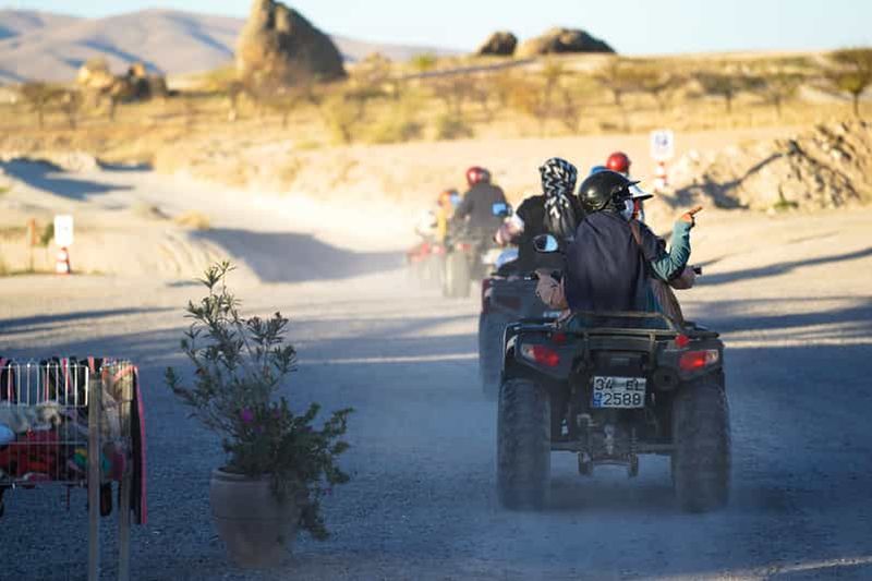 Billet Cappadoce : safari en quad de 2 heures au coucher du soleil avec transfert depuis l'hôtel