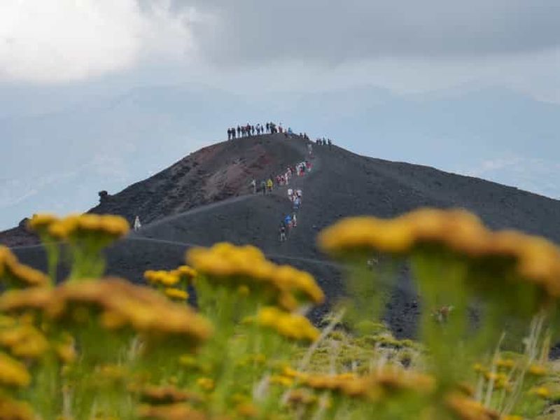 Billet Sicile : Randonnée guidée des cratères du versant nord de l'Etna