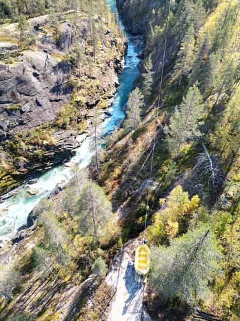 Billet Jostedal : aventure en tyrolienne et rafting