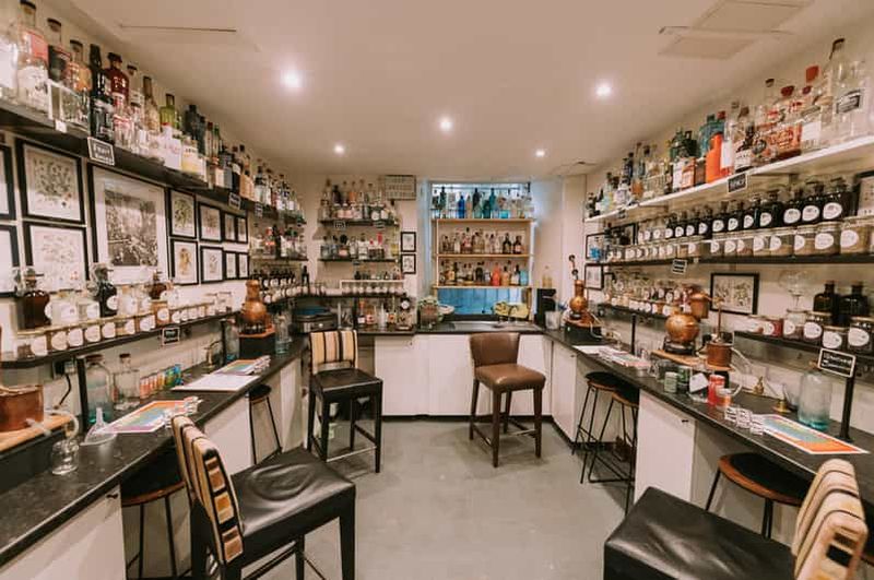 Billet Édimbourg : atelier de distillation de gin avec dégustation