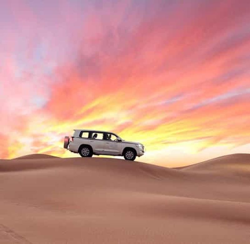 Billet Doha : demi-journée de repos Safari dans le désert, balade à dos de chameau, planche à voile