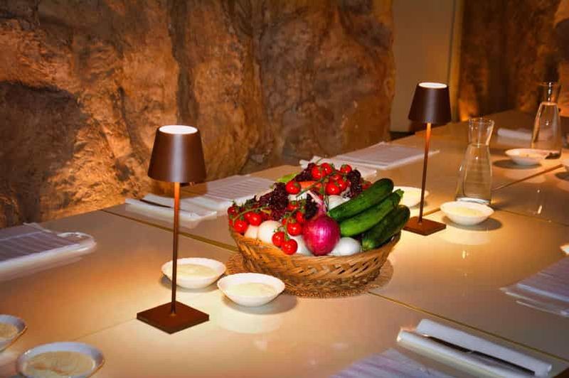 Billet Matera : cours de cuisine dans la grotte