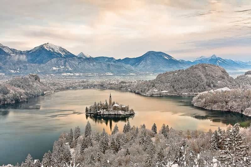 Billet Zagreb : visite d'une journée du lac de Bled et de Ljubljana avec un cadeau en chocolat