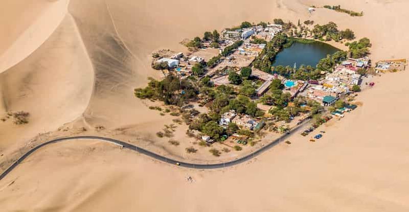 Billet Au départ de Lima : Îles Ballestas, Huacachina et visite des vignobles
