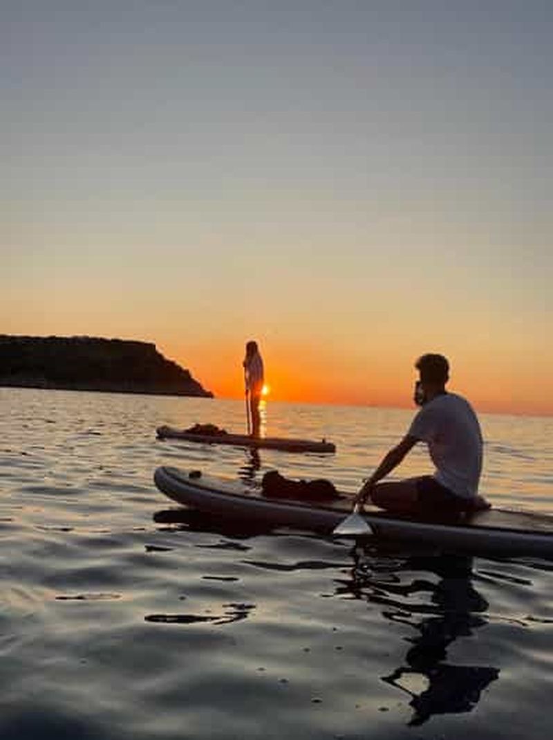 Billet Sardaigne : SUP Paddleboard Tour Sunrise, leçon et petit déjeuner