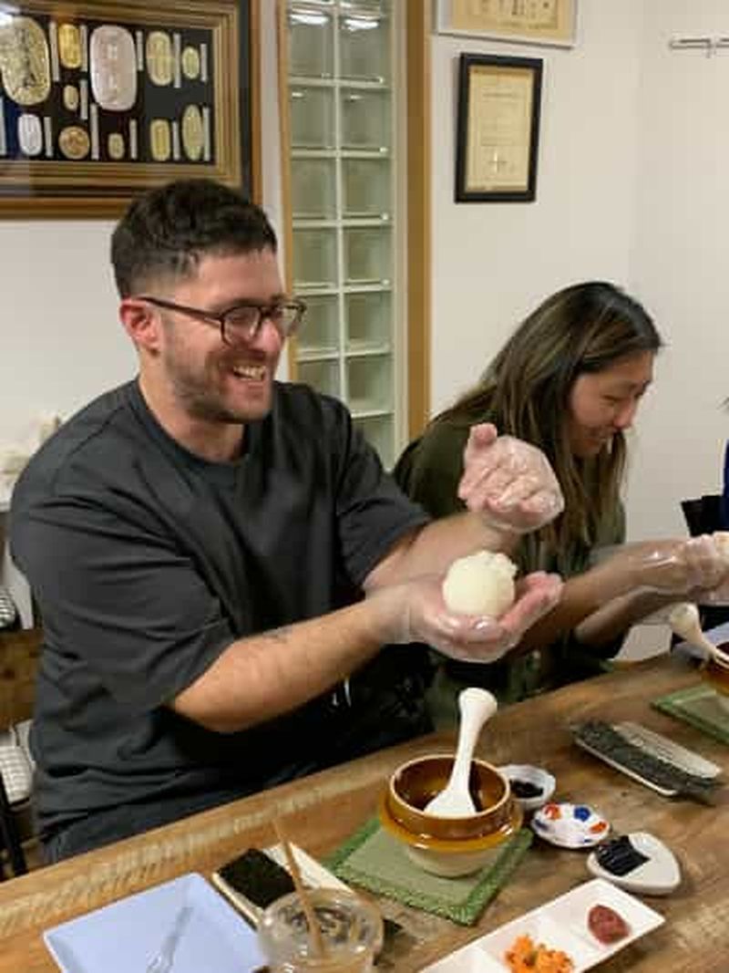 Billet Ginza : cours traditionnel de préparation de musubi avec une grand-mère japonaise