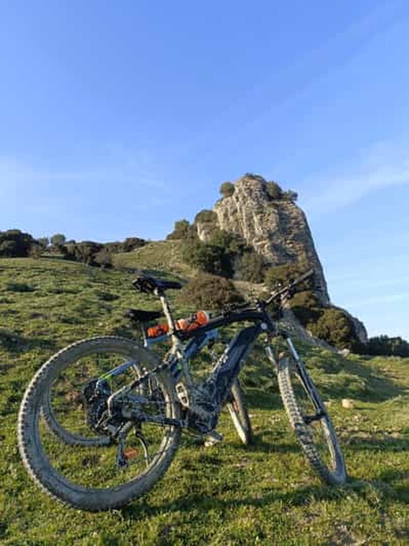 Billet Montalbano Jonico : excursions en vélo électrique à travers les calanques