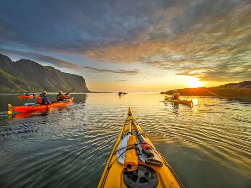 Billet Eggum : Excursion en kayak au soleil de minuit dans les îles Lofoten