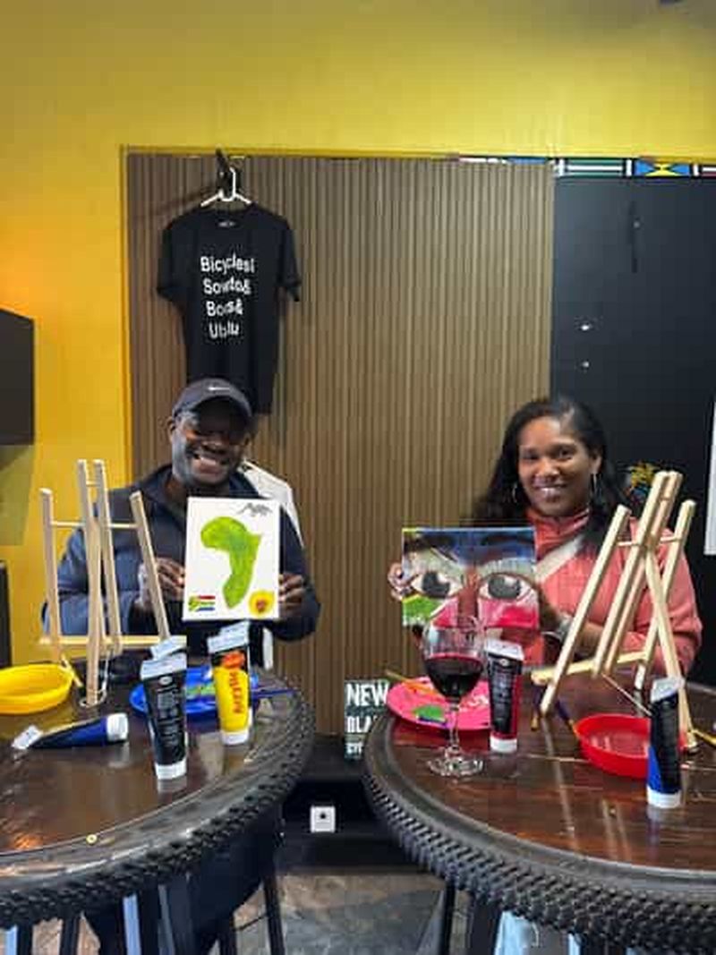 Billet Soweto : visite à pied, peinture et boisson, avec une toile à emporter