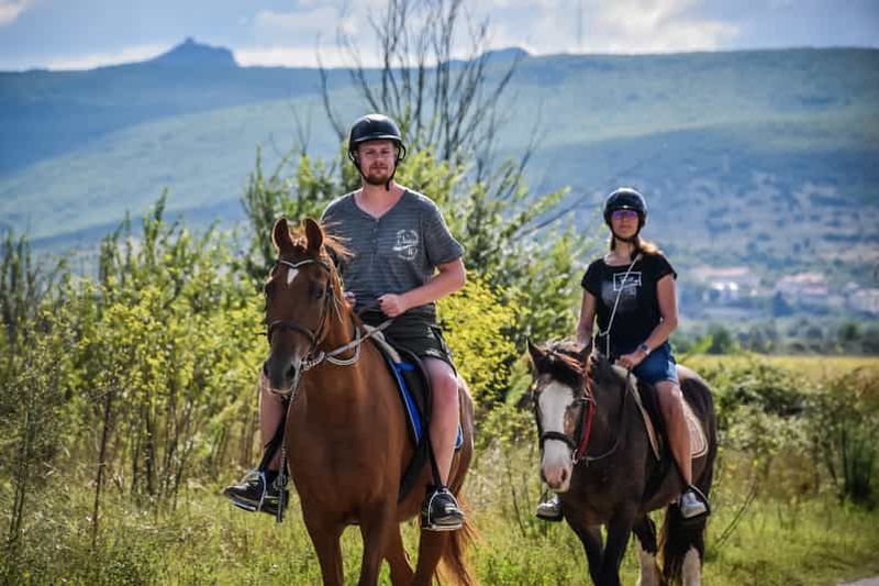 Billet Depuis Split : Randonnée à cheval et exploration en jeep tout compris