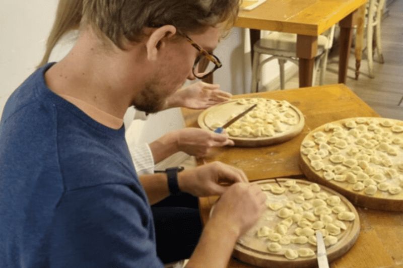 Billet COURS D'ORECCHIETTE AVEC DÉGUSTATION DE VIN ET APÉRITIF