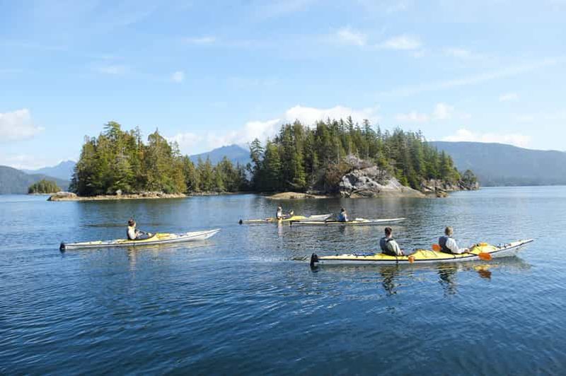 Billet Tofino : excursion en kayak dans le détroit de Clayoquot avec tour en bateau