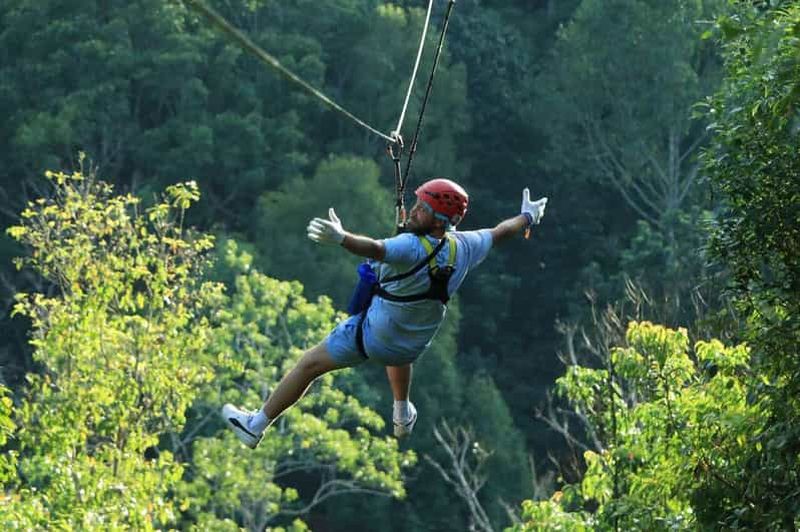 Billet ZANZIBAR : aventure en tyrolienne et balade en voiture avec prise en charge