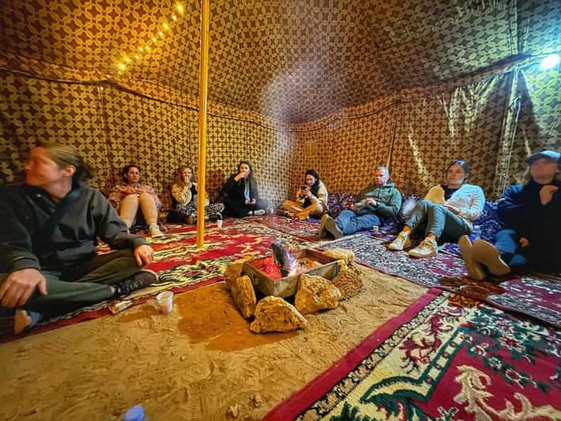 Billet Riyad : bord du monde avec dîner et visite partagée du camping