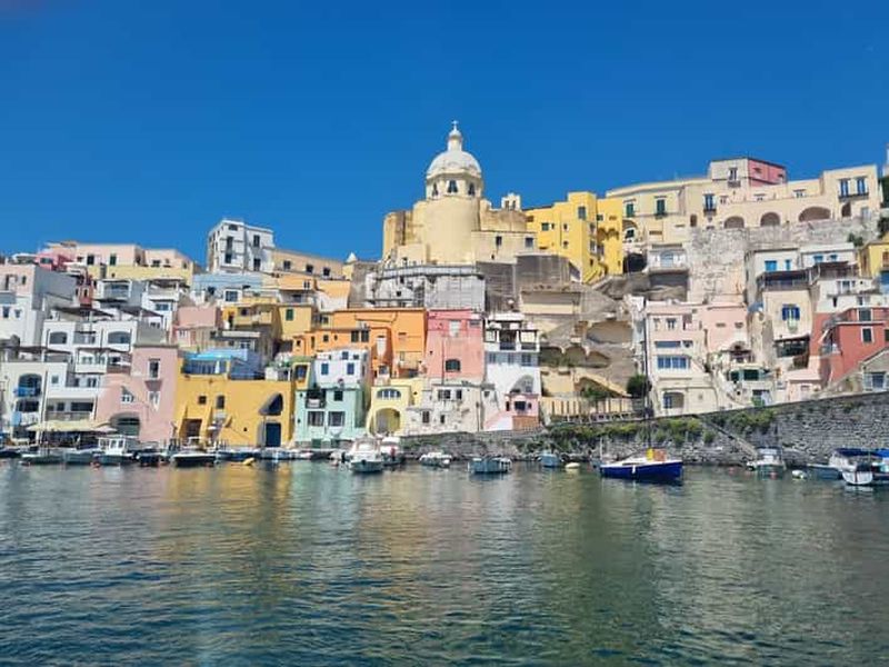 Billet Procida : Sortie en bateau avec vue sur la mer et snorkeling