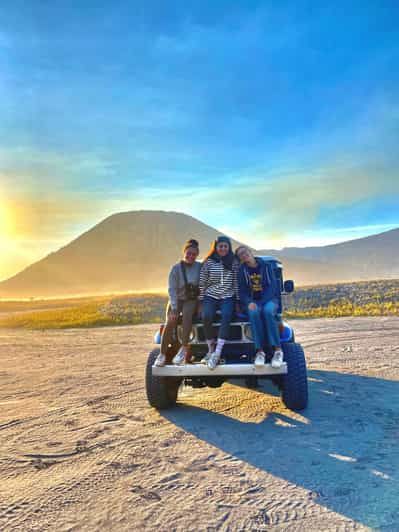 Billet Depuis Malang : excursion partagée au lever du soleil sur le Bromo en Jeep climatisée