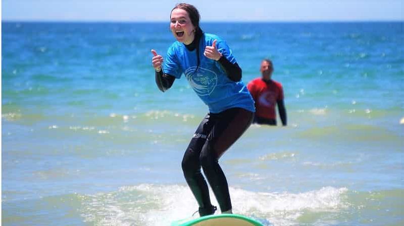 Billet Albufeira : leçon de surf privée à Praia da Galé