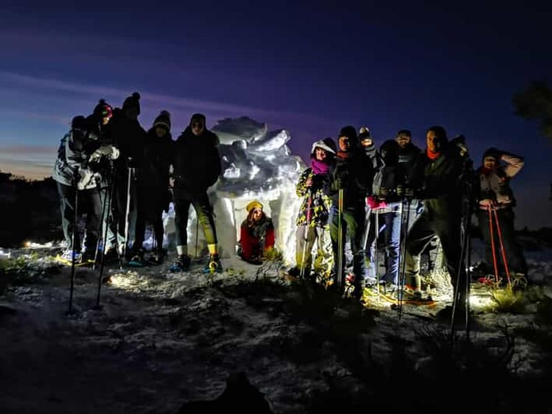 Billet Madrid : Raquettes à neige nocturnes sous la lune dans la Sierra