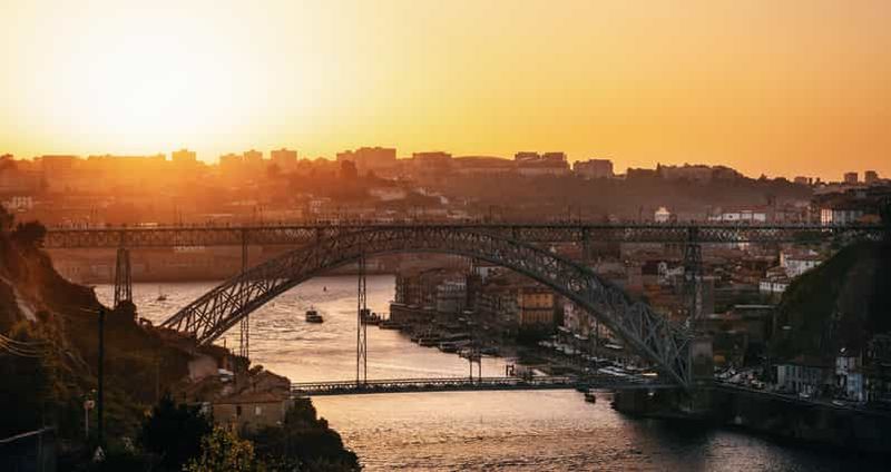 Billet Porto : visite à pied au coucher du soleil, vin de Porto et vues panoramiques