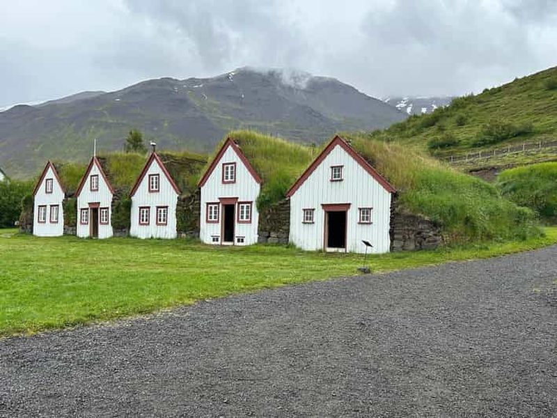 Billet Akureyri : cascade de Goðafoss et temps forts de la ville