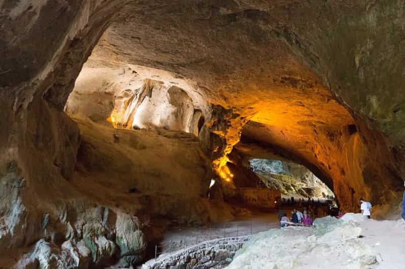 Billet Visite de la vallée de Baztan et des grottes de Zugarramurdi