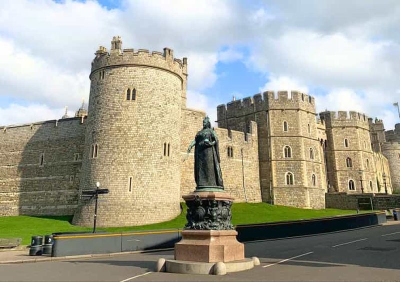 Billet Au départ de Londres : excursion d'une demi-journée à Windsor avec billets pour le château