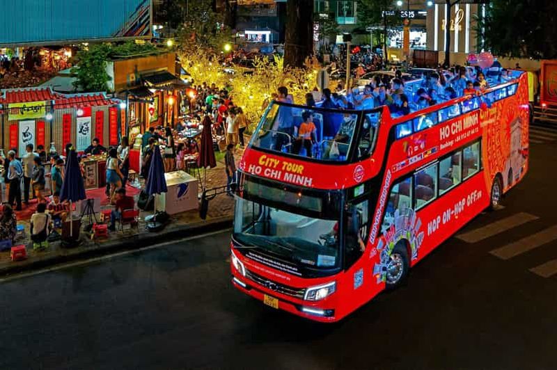 Billet Hô Chi Minh-Ville : visite nocturne en bus à toit ouvert