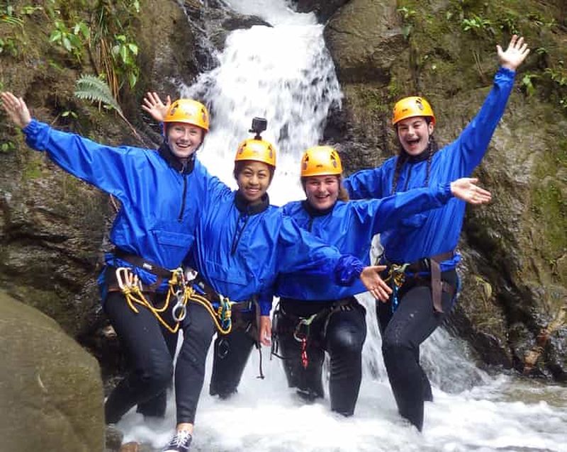 Billet Baños : Canyoning dans les cascades de Chamana ou de Rio Blanco
