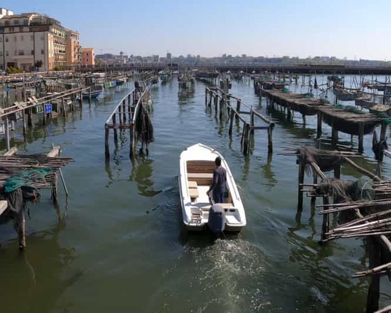 Billet Chioggia : découverte des techniques d'aquaculture dans un bateau typique