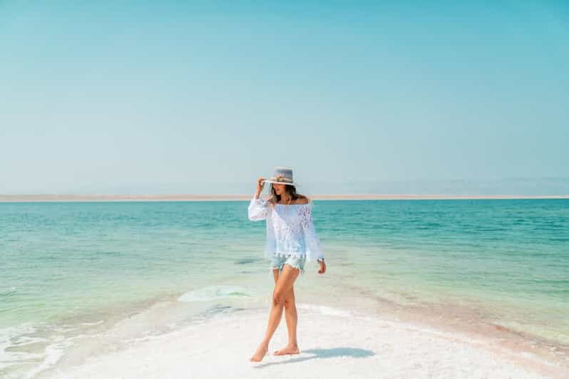 Billet Au départ d'Amman : excursion d'une journée au canyon d'Al-Mujib et à la plage de sel de la mer Morte